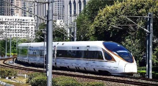 中秋小长假火车票抢票,中秋国庆火车票开始抢票了