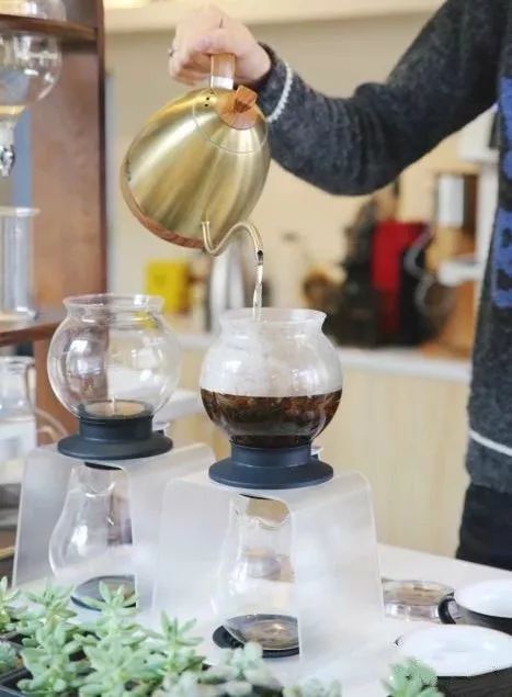 三大历史文化街区美食大盘点，带你一路吃不停~