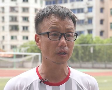 9岁进入国家队,11岁进入篮球国家队