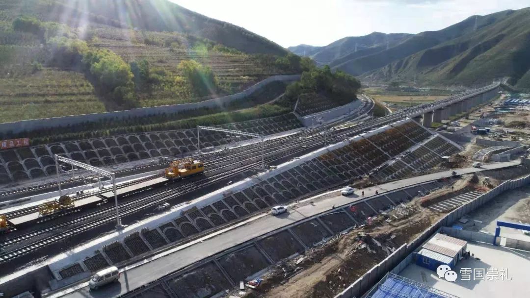 京张高铁2025年开通,京张高铁投运