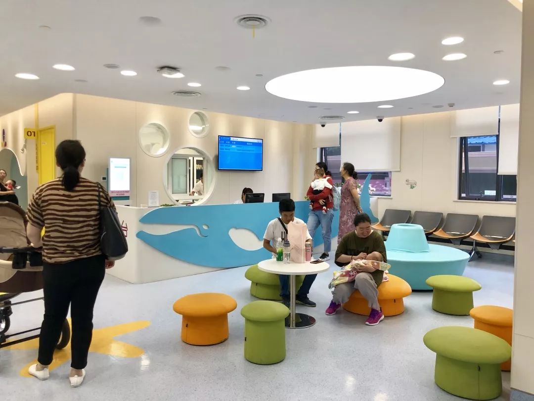 省政府点名表扬,被省卫健委通报批评后果