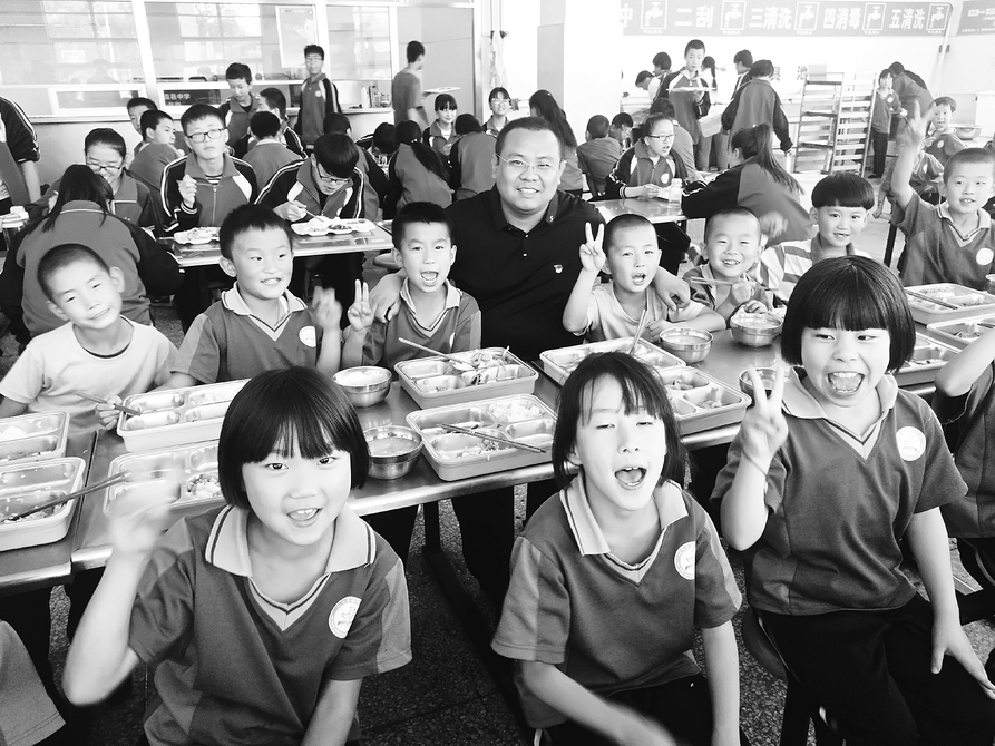 做党和人民满意的四有好老师全文,努力成为党和人民满意四有好老师