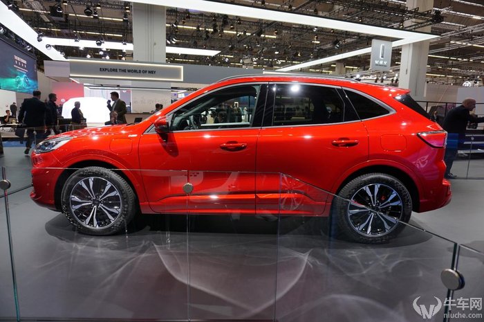 法兰克福车展：更精致饱满实拍福特全新一代Kuga（翼虎）