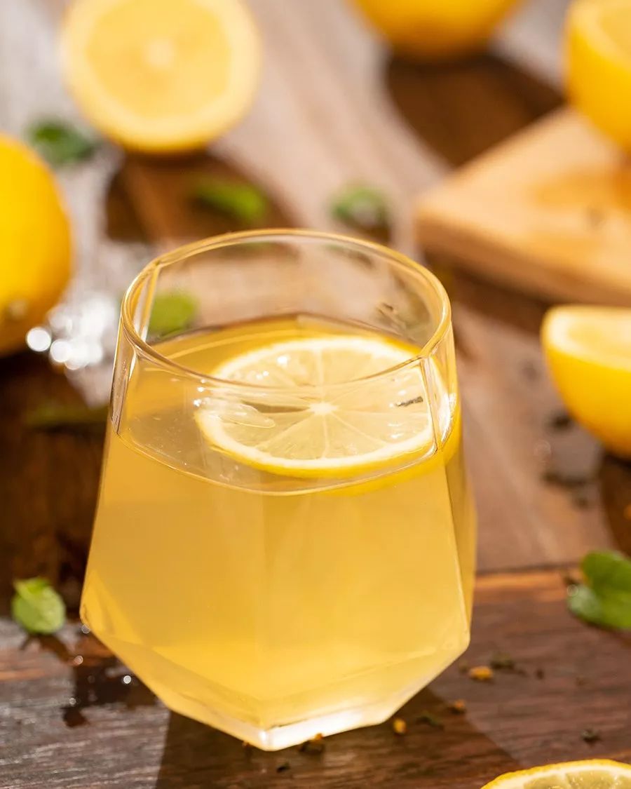 奶茶放冰箱冷藏2天还能喝吗,奶茶放冷藏第二天还能喝吗