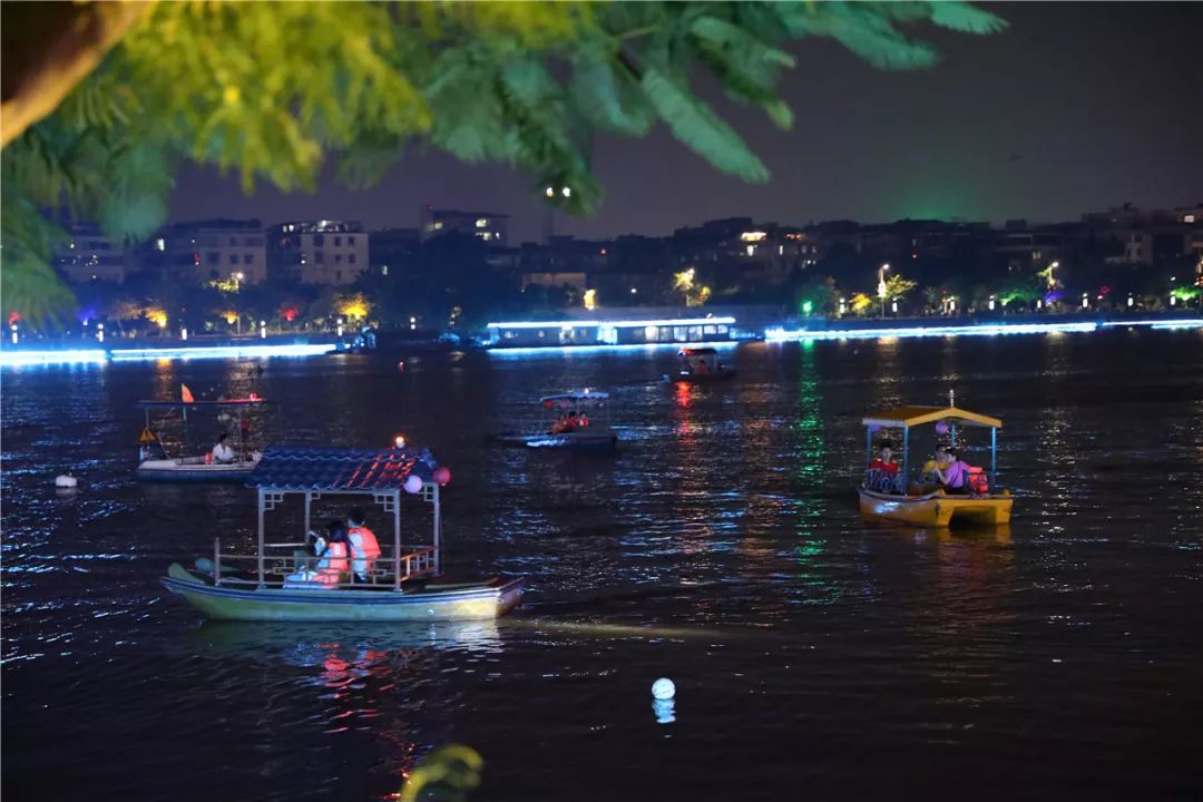 别再@微信官方,十一黄金周,肇庆鼎湖山、七星岩景区七重福利送给你!