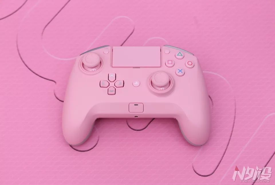 雷蛇razer游戏手柄测评,razer雷蛇飓兽竞技版ps4手柄