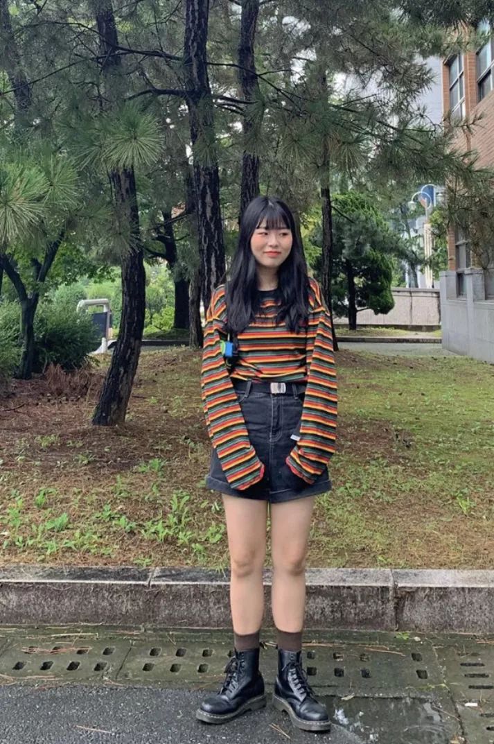 Jio热都要穿的马丁靴，作为辣妹的你得不得来一双嘛？