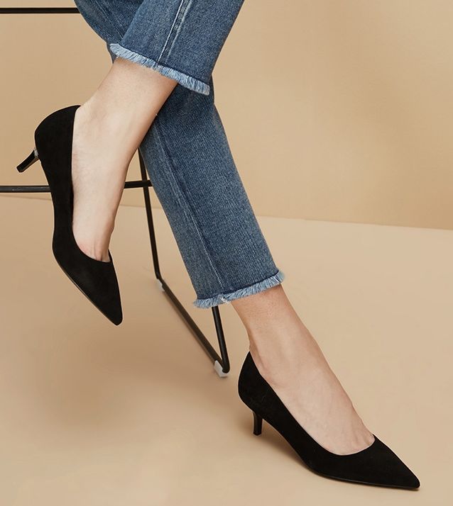 奥黛丽赫本钟爱的猫跟鞋,奥黛丽赫本尖头小黑鞋