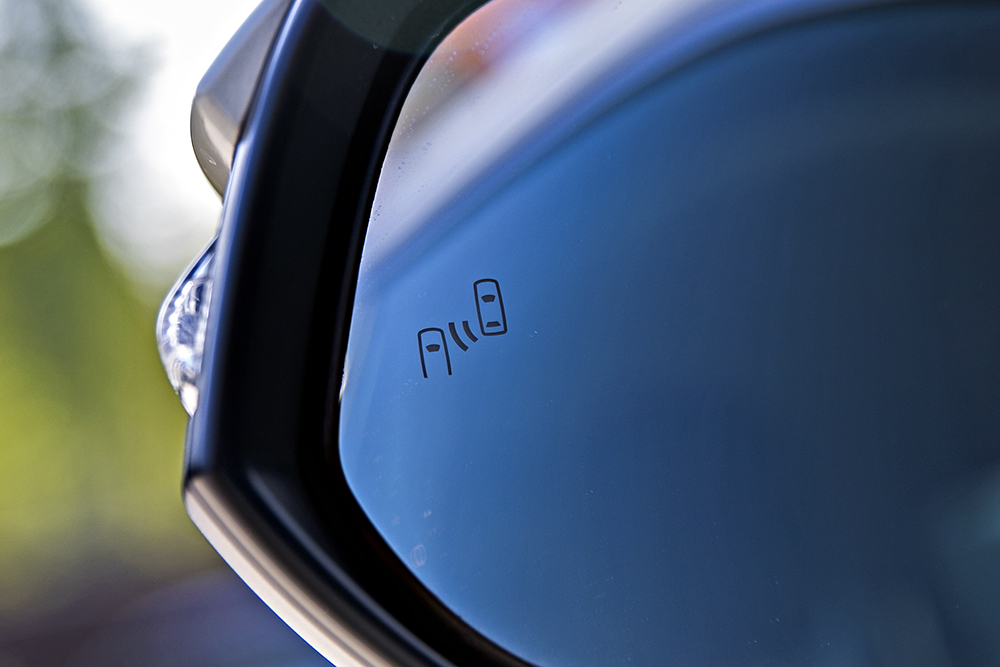 2018款汉兰达越野评测,2018新款丰田汉兰达舒适驾驶体验