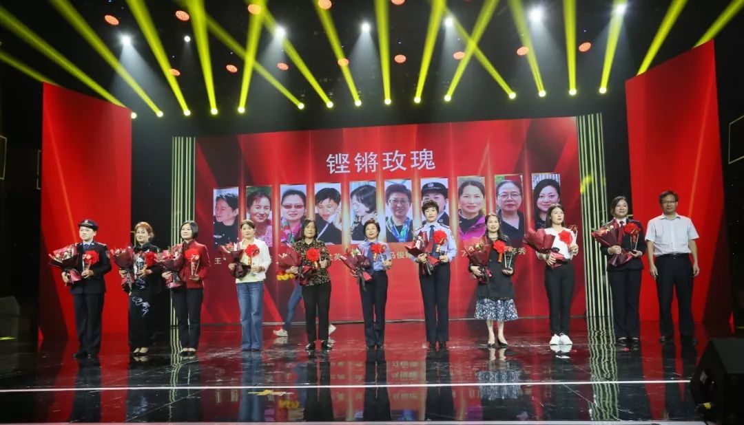 致敬曾经最美的芳华,最美芳华70年70人