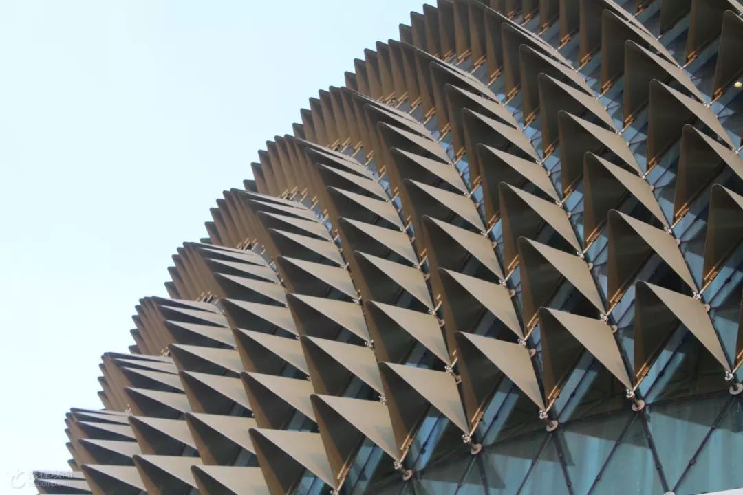 新加坡圣淘沙鱼尾狮为什么拆除,新加坡鱼尾狮为什么修二个月