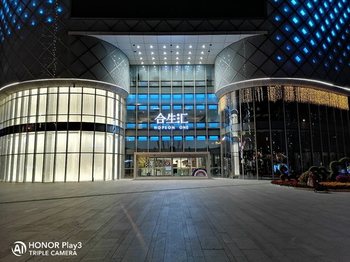 谁才是千元之内的拍照王者荣耀Play3VSRedmiNote8