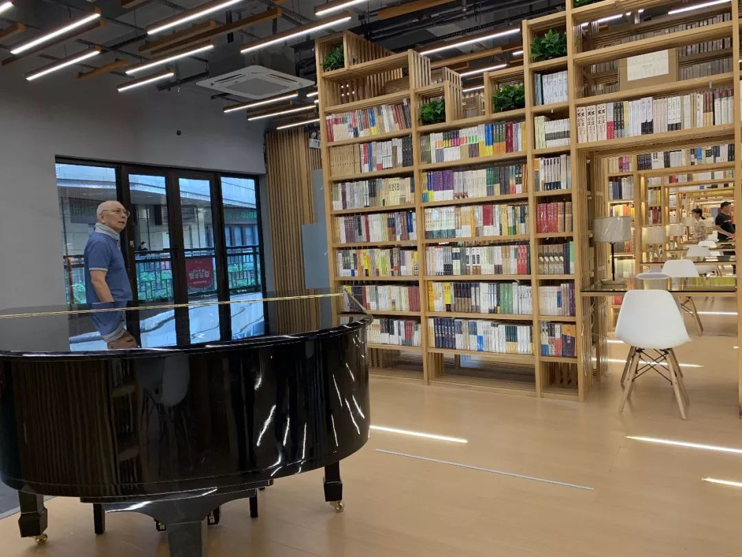 快来打卡华侨城,快来打卡文明城市又添新风景