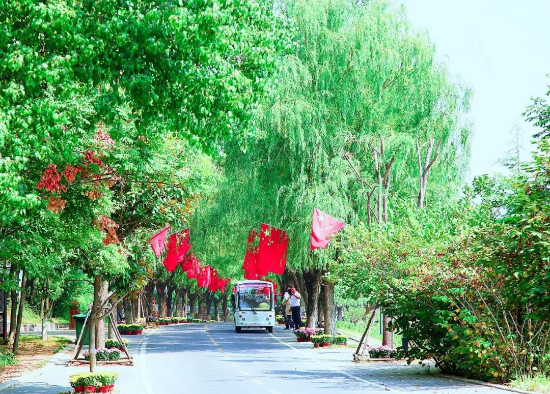 国庆假期好去处！艾山景区推出了旅游大餐！绝对不止是风景美……