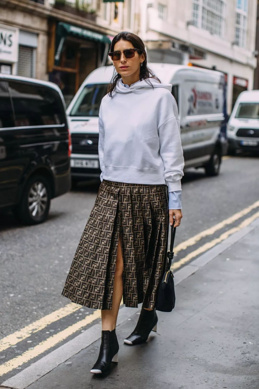 卫衣千元百元区别,100块左右的卫衣质量怎么样