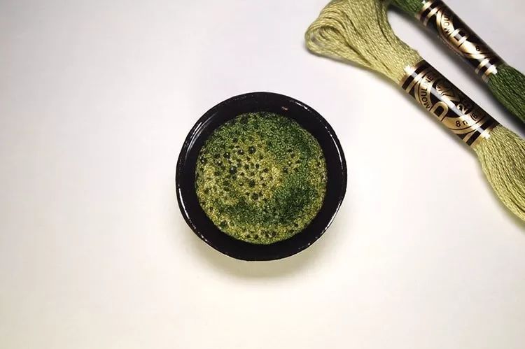 只能塞得下硬币的包、寿司大小的鞋……欢迎来到小人国