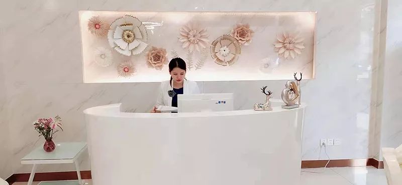 想要素颜美瓷肌,重回十七八岁童颜时代,来这家诚意满满的店get净颜美肤的诀窍