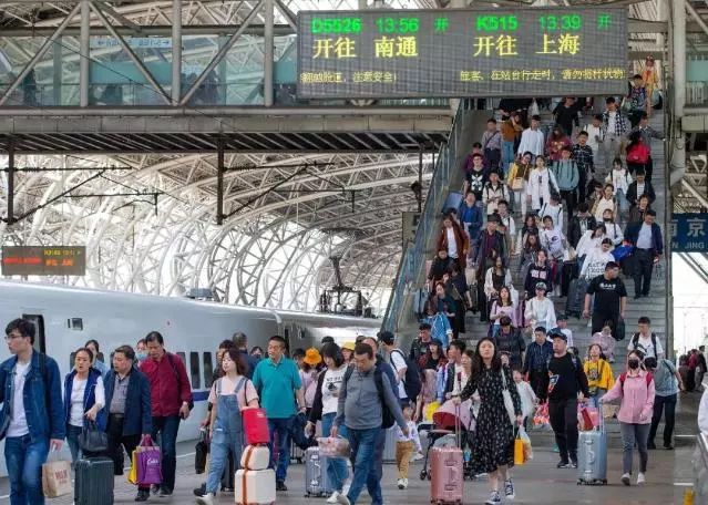 昆玉河铁路动车时刻表,昆玉河火车开通时间