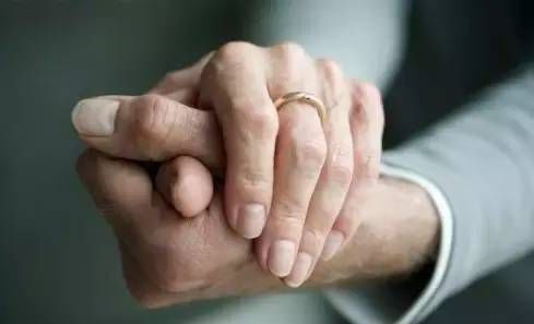 血液科护士用爱温暖每个人,血液科护士每天都干啥