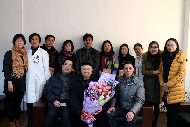 金山这位终身享受“国务院津贴”的名医，依旧坚持着...