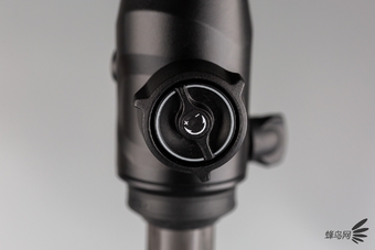 轻便性价比三脚架,轻便脚架