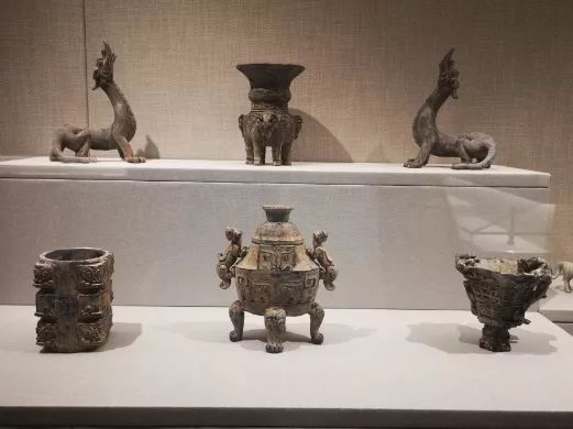 重庆大学建立了一个赝品博物馆,重庆大学赝品博物馆央视