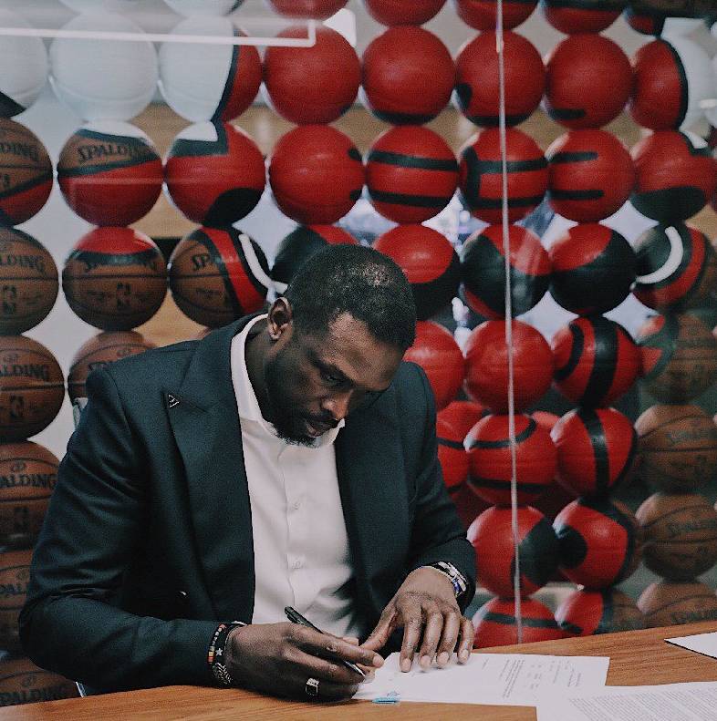 17日体育热点回顾：里贝里晒FIFA20中“里贝里”截图：这个人是谁？