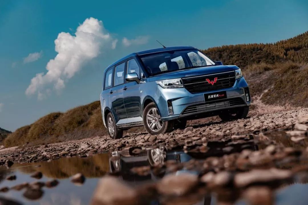 从五菱到劳斯莱斯,最新豪华车型上市