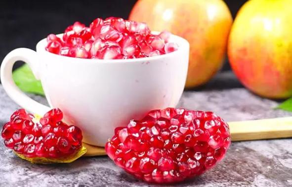 两岁的宝宝吃石榴要不要吐籽,吃石榴需要吐籽吗