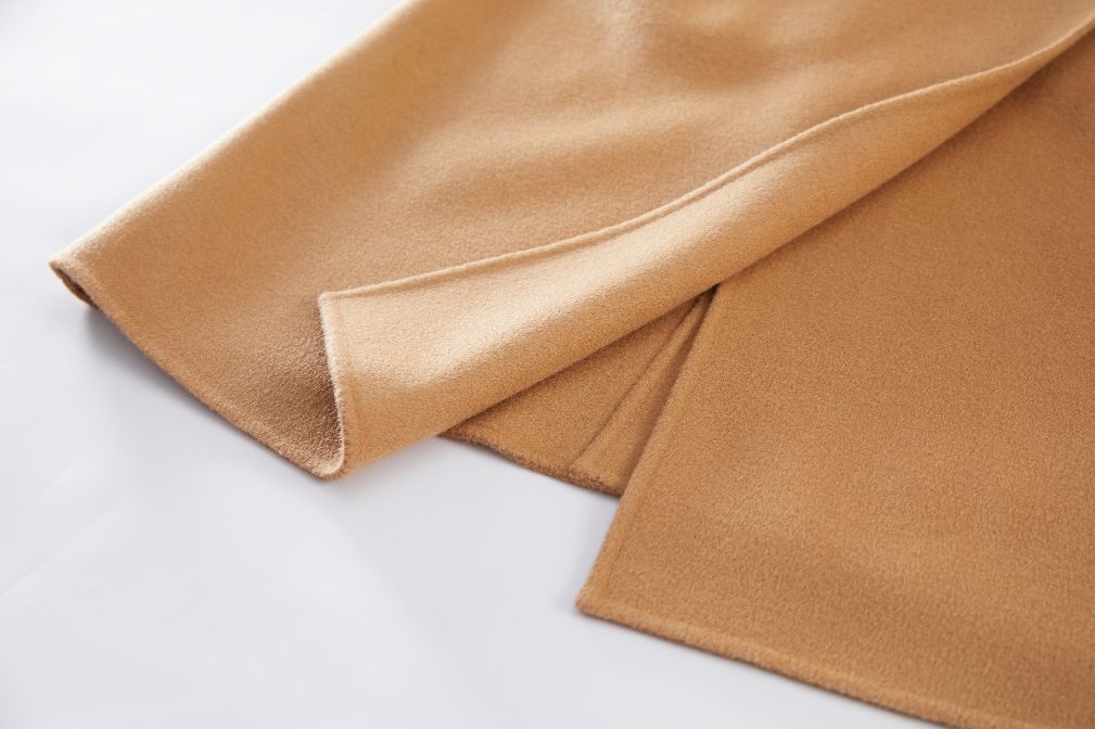 1/10价钱买奢品、法国小众品牌，MaxMara、Burberry同厂经典大衣