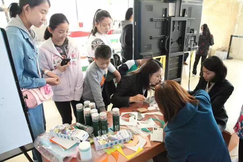 定制款徽章礼盒,徽章diy活动策划