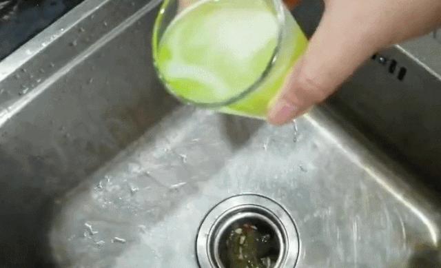 团|日本变态黑科技,扔一颗,管道通了、油污没了、恶臭消失了