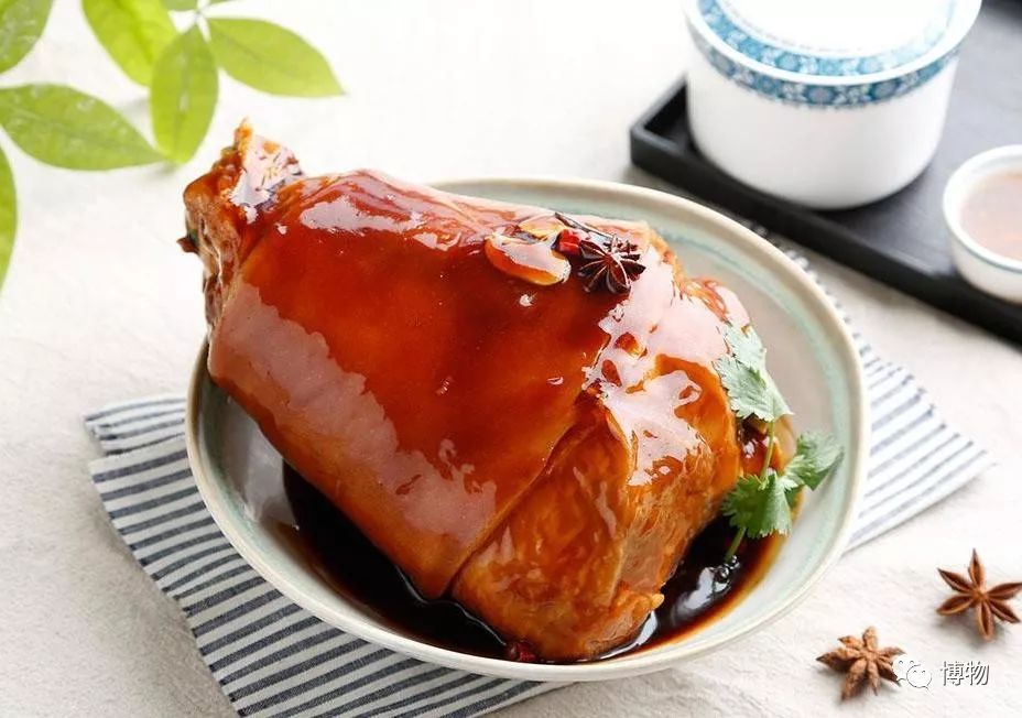 大猪蹄子可恨，大猪肘子就可爱了