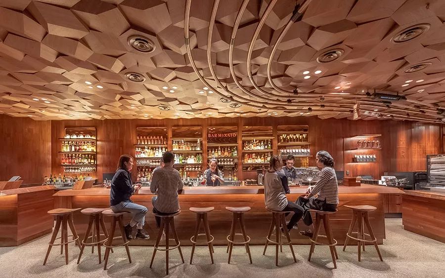 星巴克桃桃乌龙鸡尾酒,星巴克特调鸡尾酒好吗