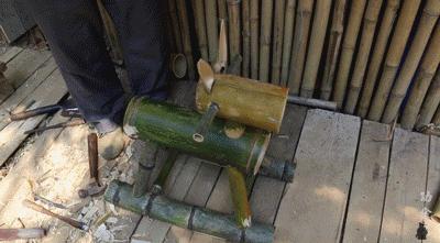 63岁中国大爷靠玩木头火到国外,61岁中国大爷惊呆老外