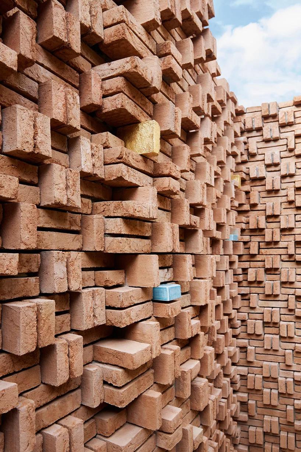 质量好有设计感的大品牌女装店铺,设计感强的小众女装品牌店