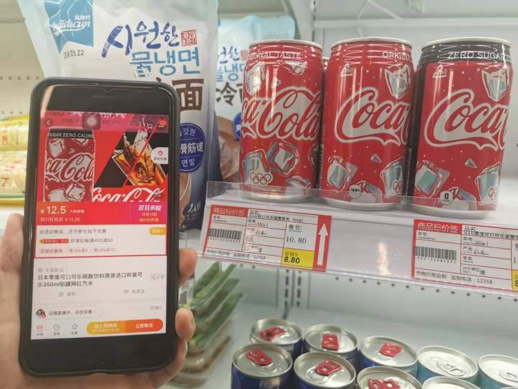 场外进博“汇”|老人更爱虹桥自贸城的生鲜产品！“6天+365天”交易服务平台成这里市民每周必来地