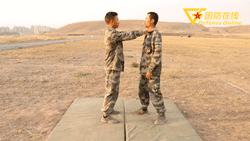 被锁喉擒拿基本功训练,反擒拿格斗致命技术