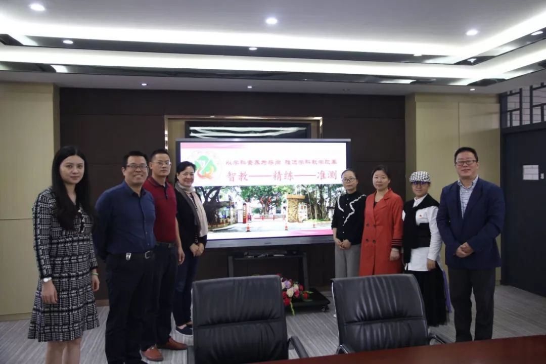 福州杨桥中学：*党**员先锋显风采引领教改见成效