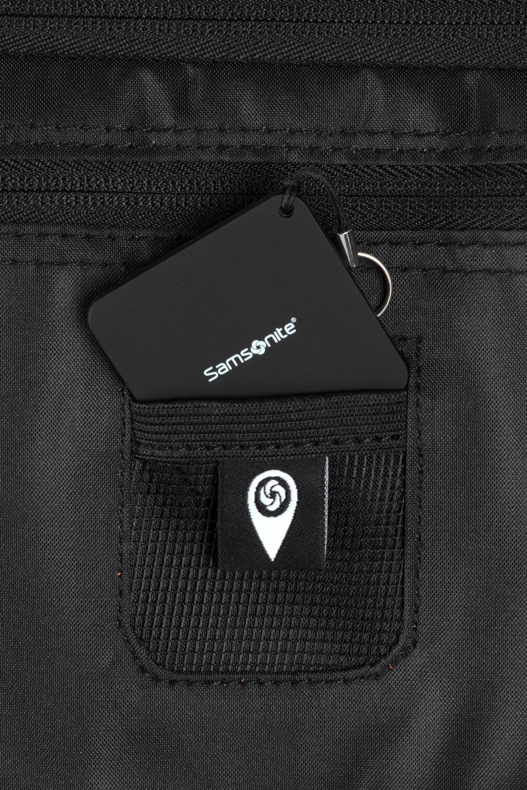 探索向前做一颗行星——新秀丽推出全新EVOATECH智能行李箱