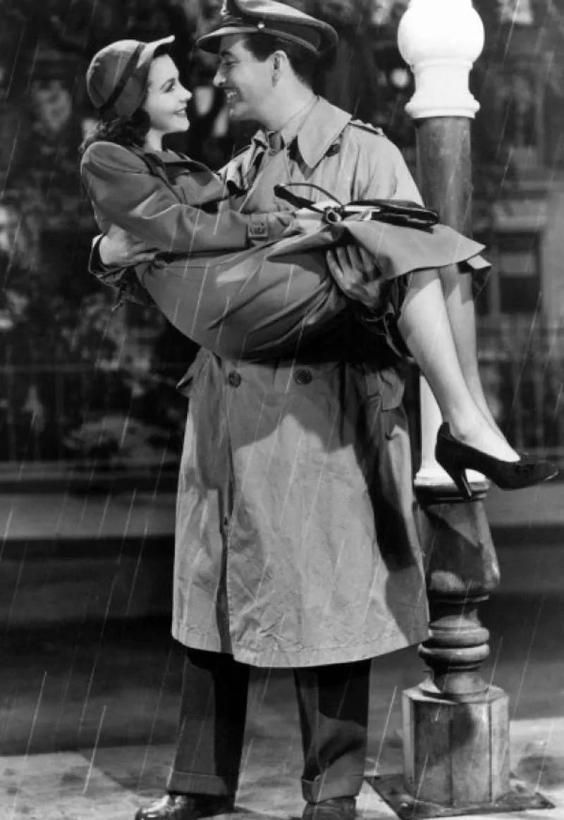 burberry风衣英国王子,burberry经典风衣黑色男士