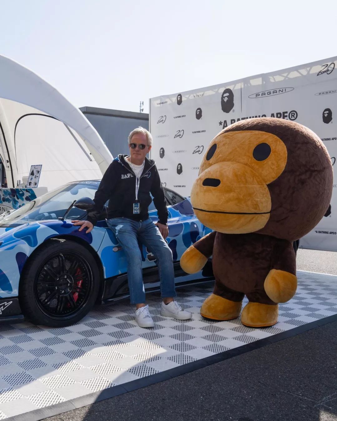 burberry鐨勬柊鏍噒b,burberry鍜宼b