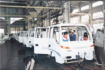 薛兴震：跌宕人生为“唐骏”