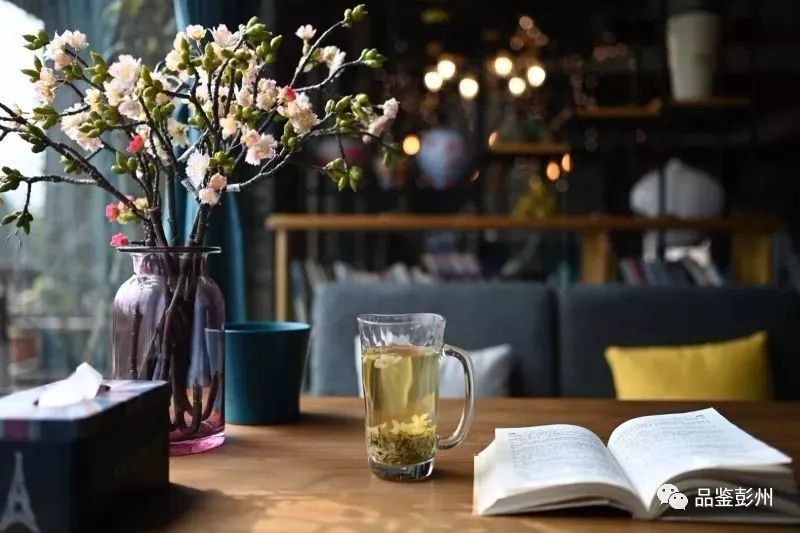 彭州许你一个七彩的世界,来彭州带你看海