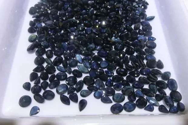 中国境内最好的宝石,中国哪里宝石最多