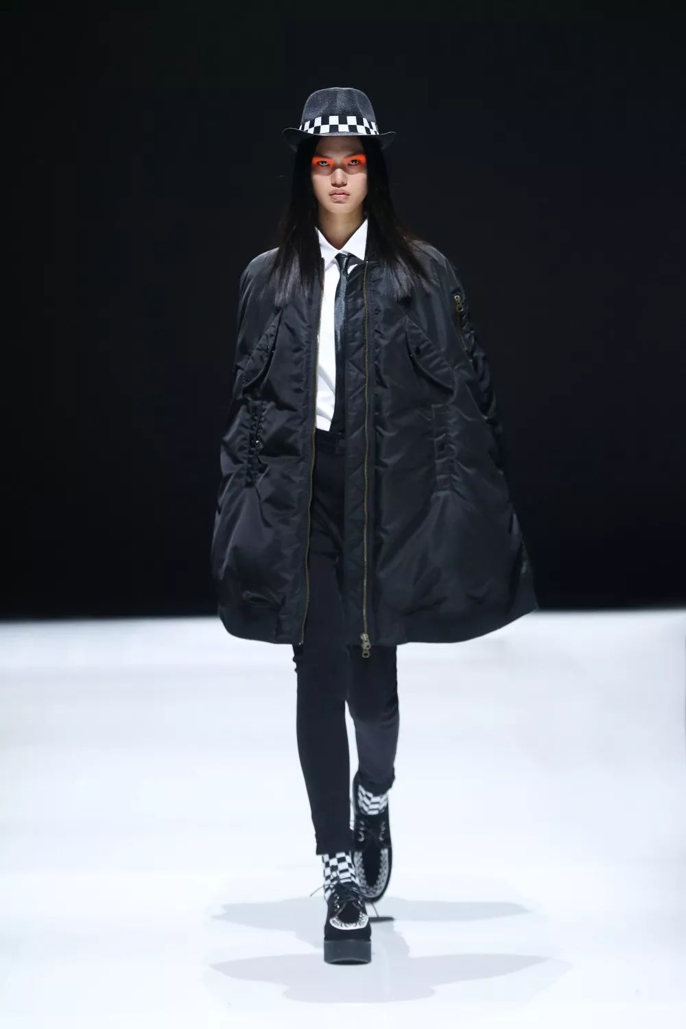 爱马仕传奇钦点,海外ins求代购,波司登X高缇耶联名火爆全球?