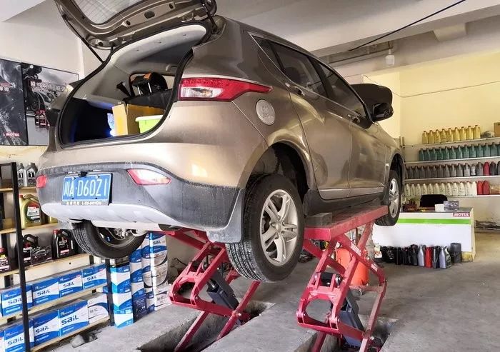 所有车主，低配不够好吗？奶爸车主sayno：就是看中了骏派D60的外观靓，好开省油，四年零事故，技术好车子稳