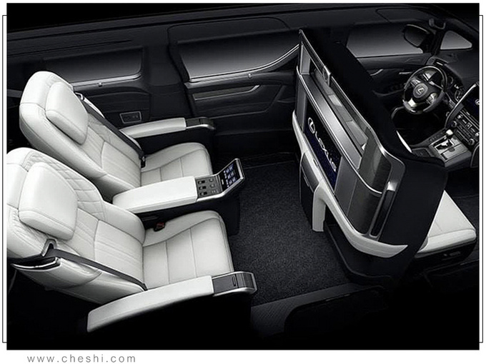 mpv雷克萨斯lm七座上路体验,比埃尔法还大的丰田mpv