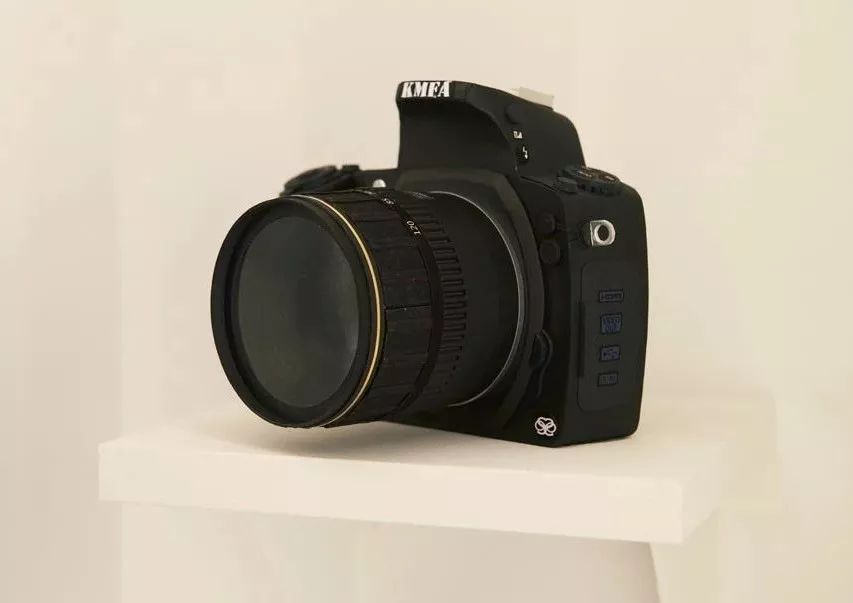 中国人烧给死人的纸扎，登上巴黎设计周，还被法国博物馆收藏