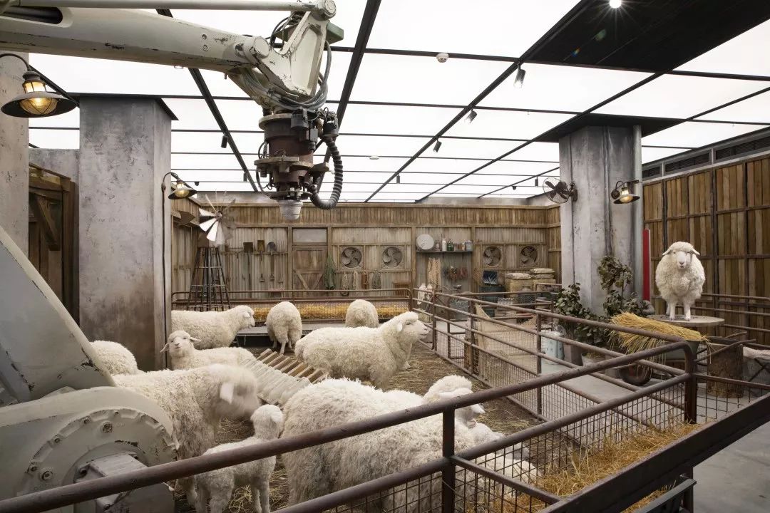 穿越虫洞到宇宙需要多少时间,虫洞穿越宇宙